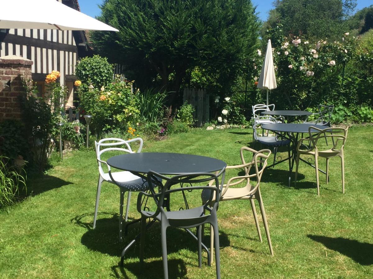 La Maison De La Plage - La Cerisaie Bed & Breakfast Honfleur Exterior photo